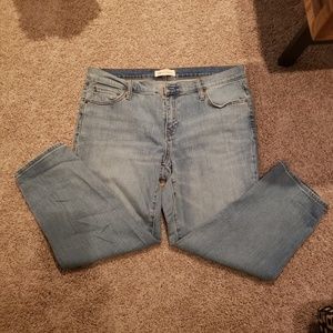 Light Wash Gap Slim Crop denim Jeans 33